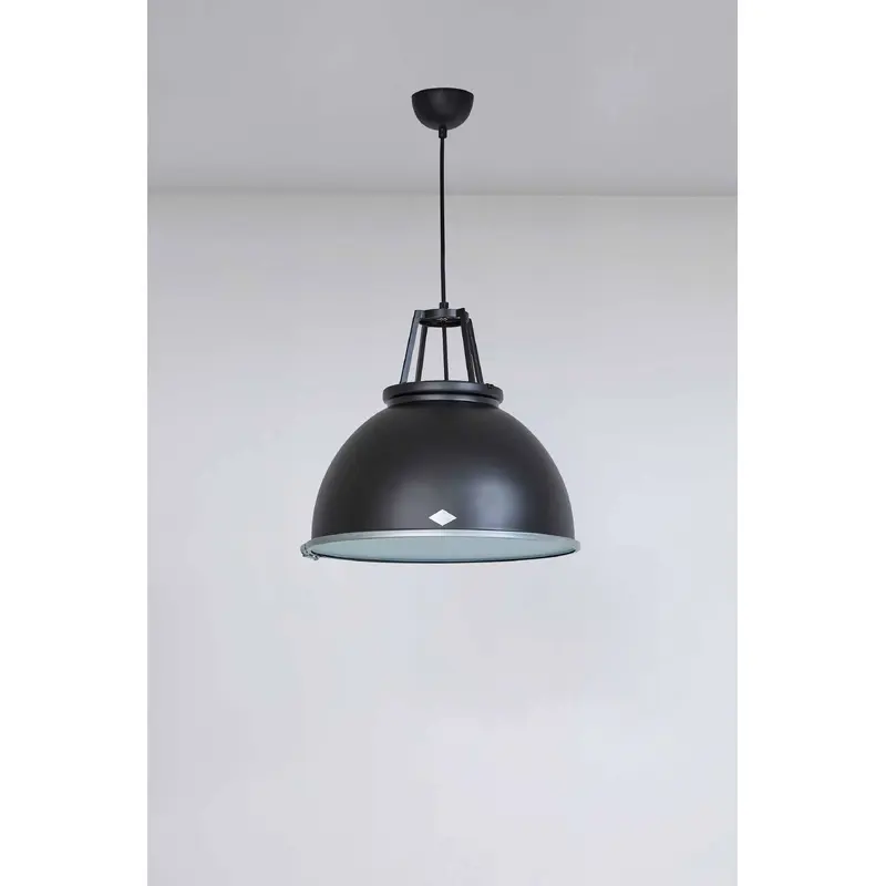 Titan Size 3 Black Edition with Etched Glass