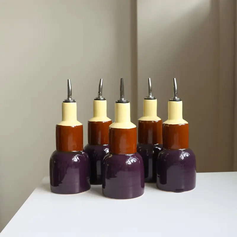 Oil pourers, popcorn