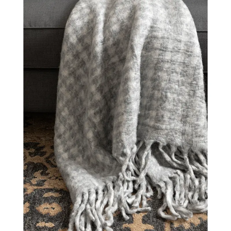 Kirsley Houndstooth Throw