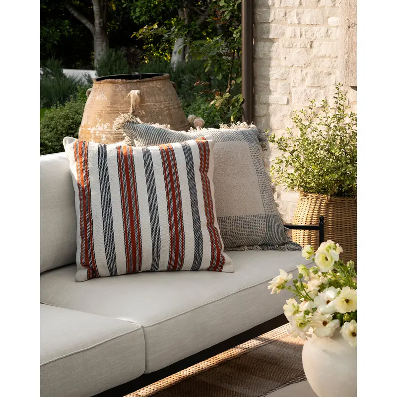 Yardley Indoor/Outdoor Pillow