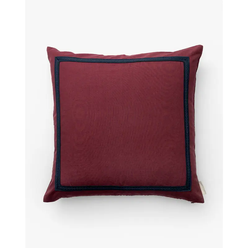 Capulet Pillow Cover