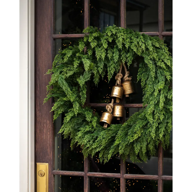 30" Classic Cedar Pre-Lit Faux Wreath