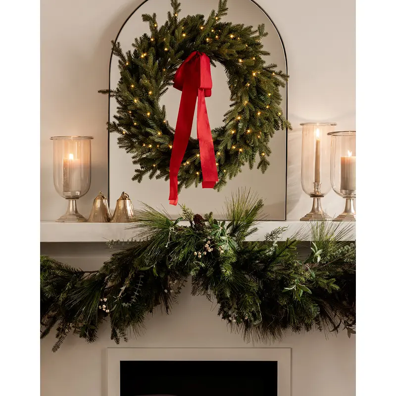 32" Norway Pre-Lit Indoor/Outdoor Faux Wreath