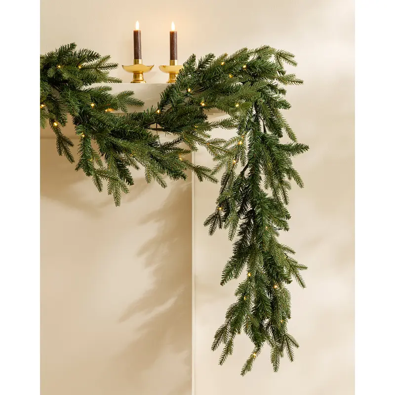 9' Norway Pre-Lit Indoor/Outdoor Faux Garland