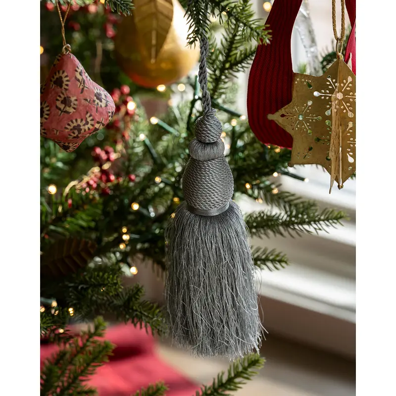 Lucia Bullion Tassel