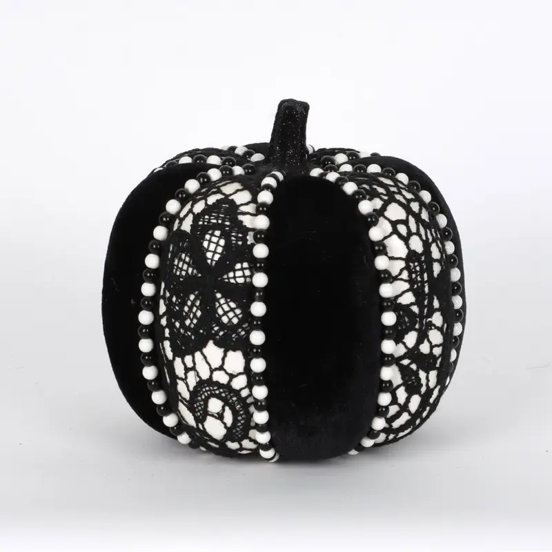 Elegant black pumpkin
