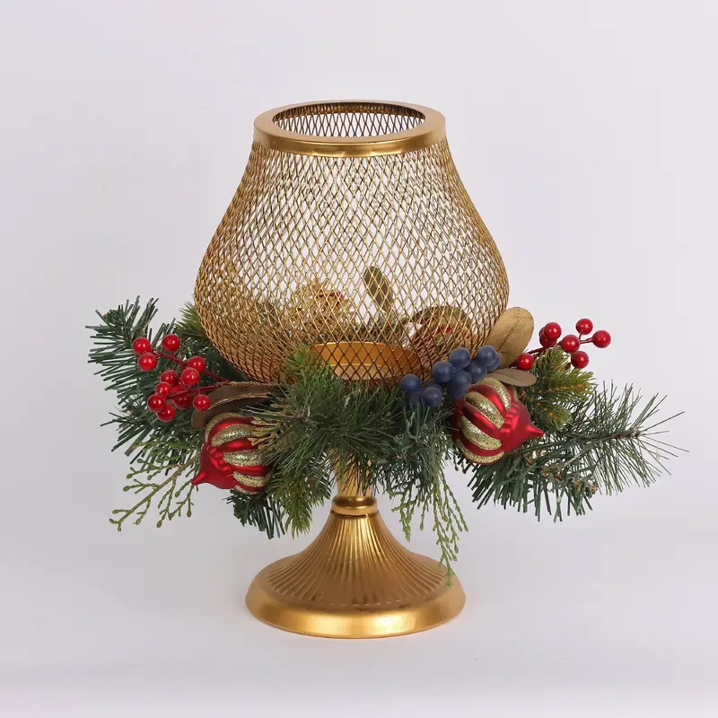 Decorated golden lamp