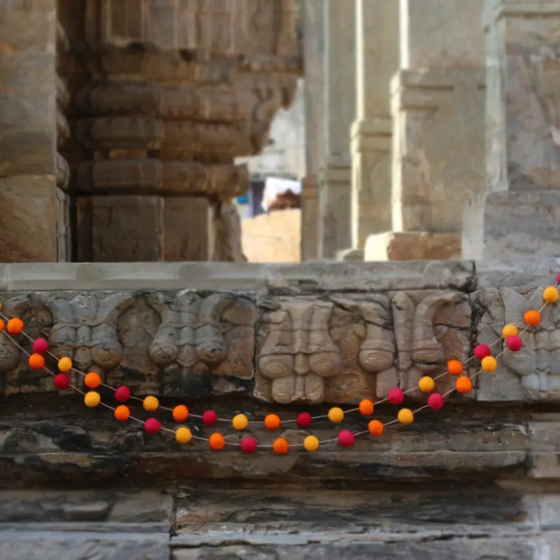 Handwoven Felt Pom-pom Orange Garland