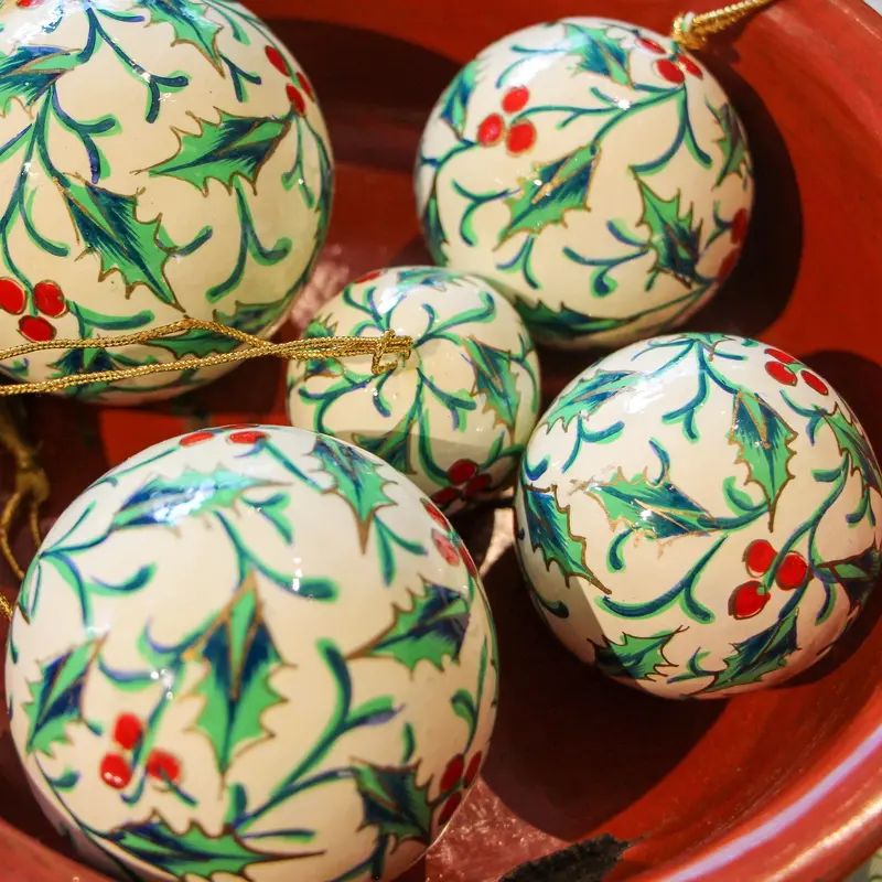 Ball Holly Green/White