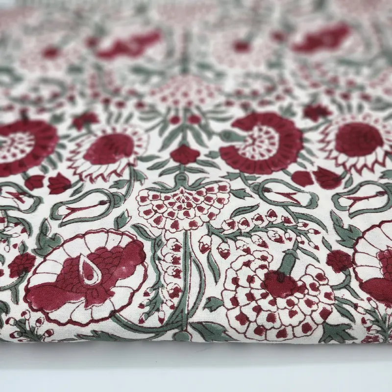 Block Print Tablecloth Carnation Red & Green