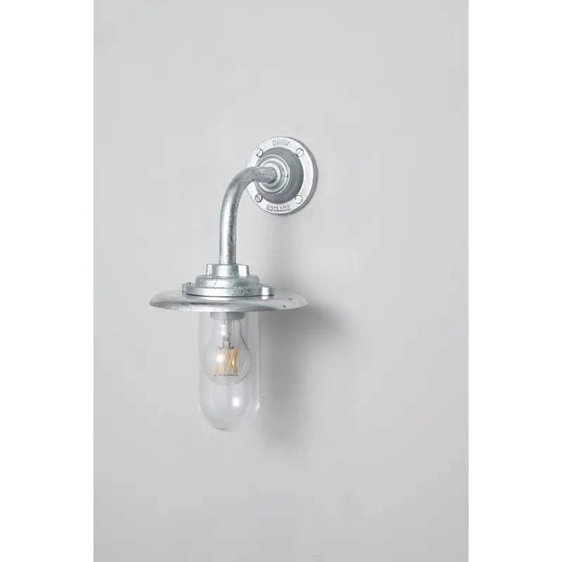 Exterior Bracket Light, 60W, 7677