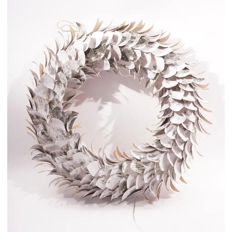 17" Dia Fake Birch Bark Wreath With LED Lights