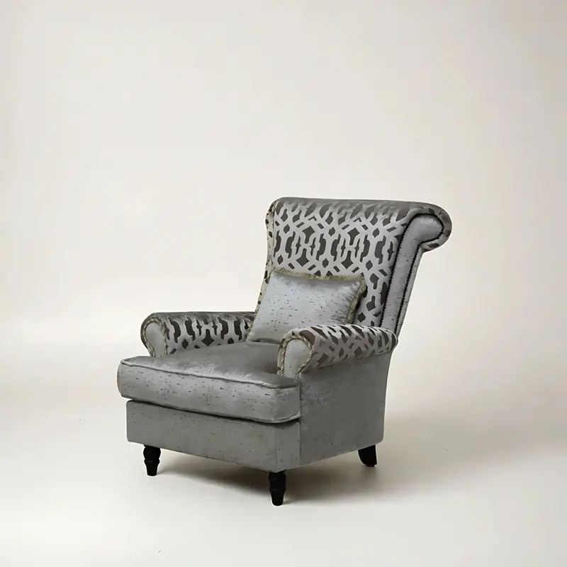 Valentino Wingback