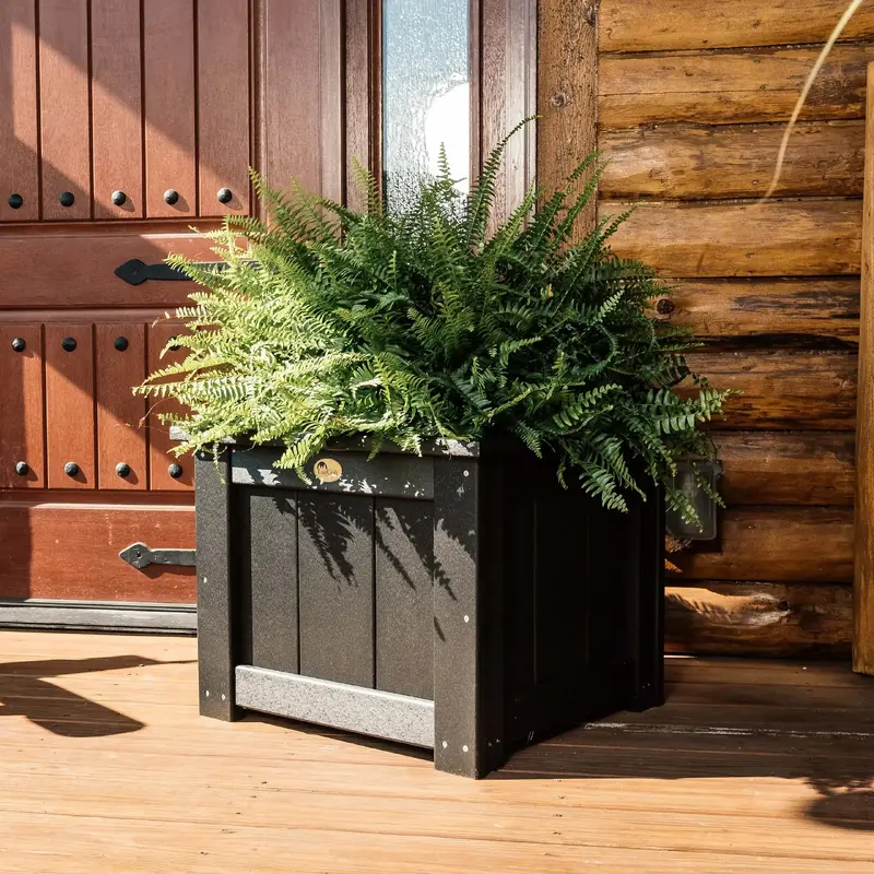 Square Planter from LuxCraft