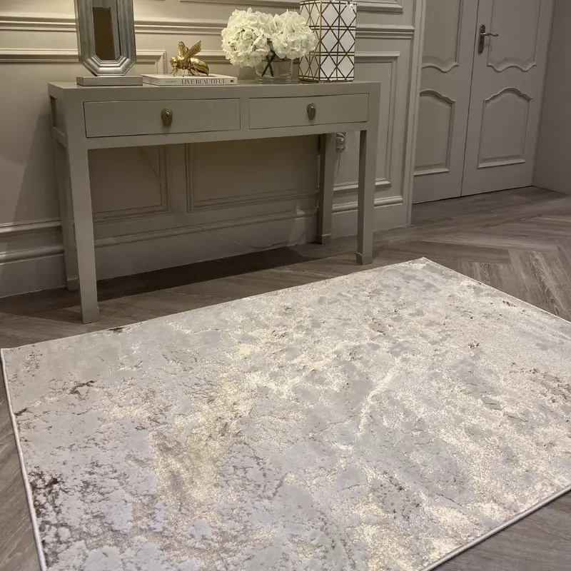 Jupiter Light Gold & Cream Metallic Marble Velvet Rug