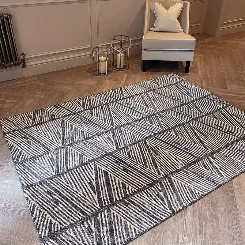 Enaya Grey & Cream Geometric Rug