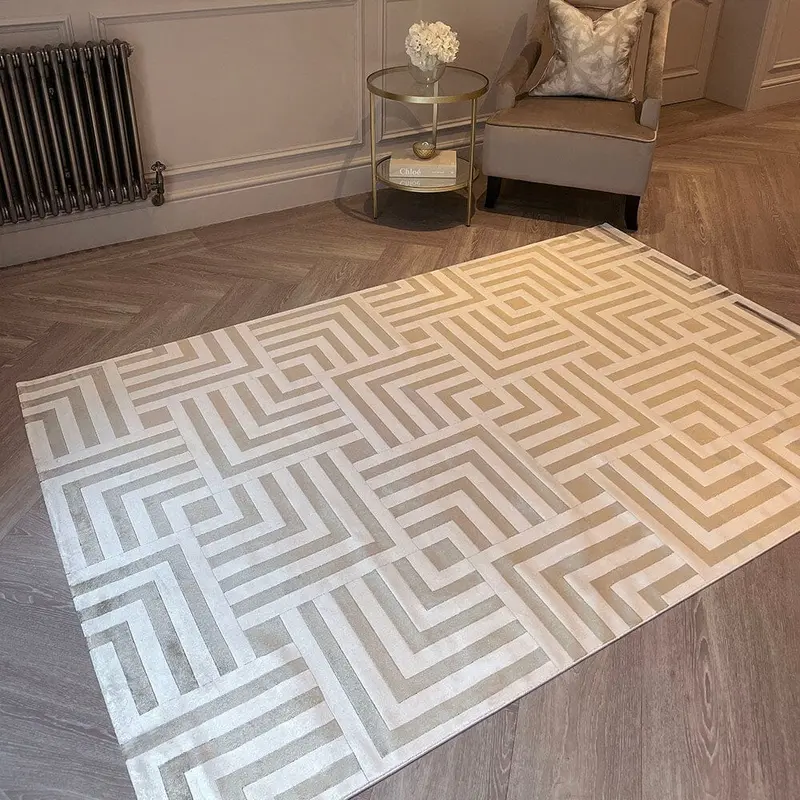 Rosetta Ivory & Gold Geometric Patterned Rug