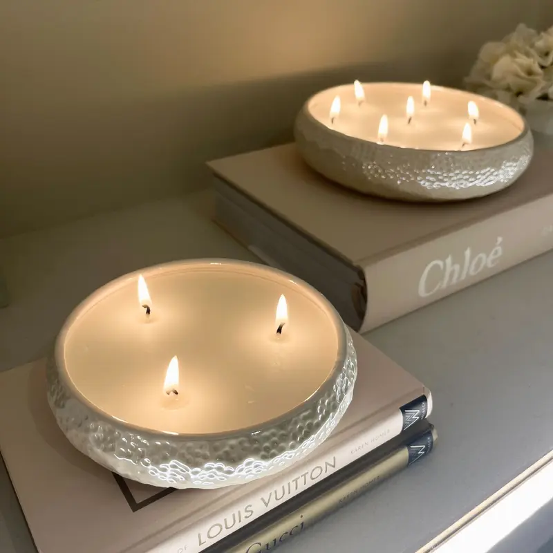 Aeolian 3 Wick White Pearlescent Scented Candle