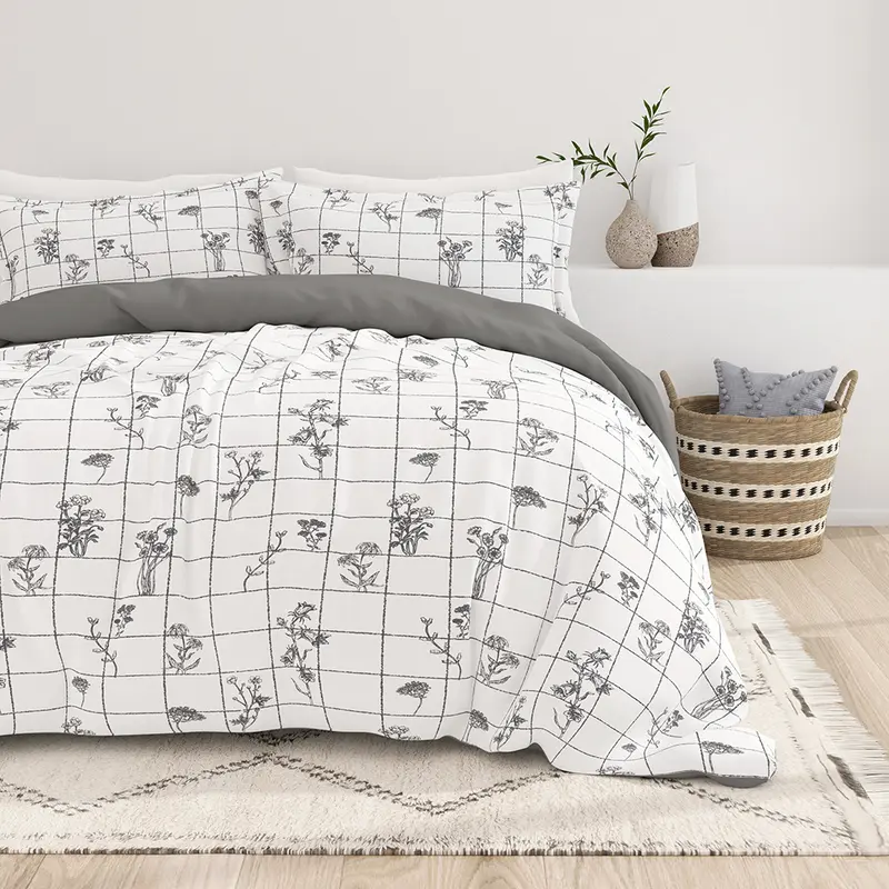 Flower Field Pattern 3-Piece Reversible Duvet Cover Set (Sale)