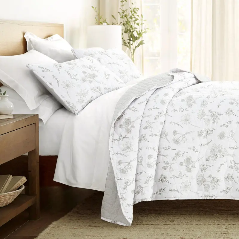 1 1 Blooming Daisy Reversible Quilted Coverlet Set - 12 Days of Deals