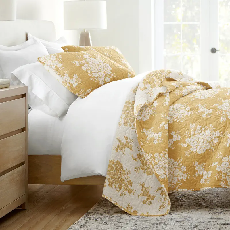 Distressed Bouquet Reversible Quilted Coverlet Set (Sale)