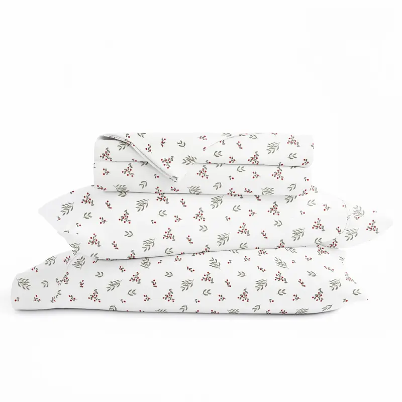 Winter Berries Patterned 4-Piece Sheet Set