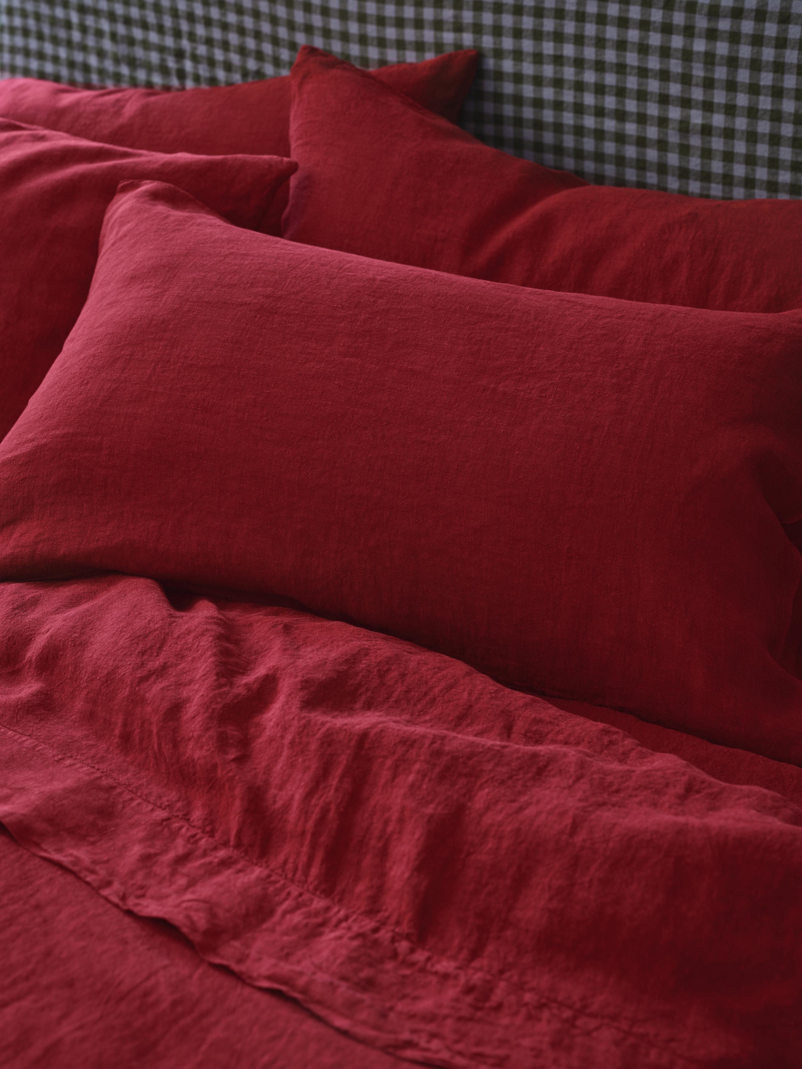 Rhubarb 100% Linen Pillowcase (Pair)