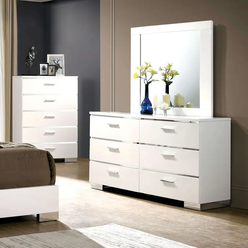 Malte Dresser In White