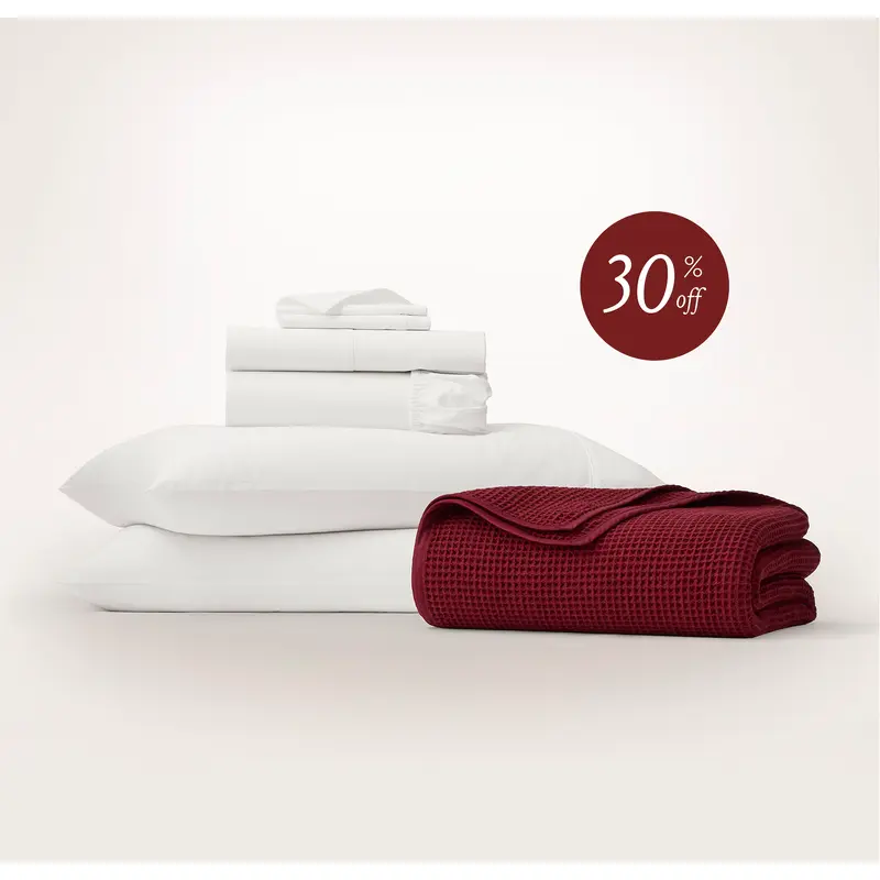 Hannah Godwin's Exclusive Holiday Bundle