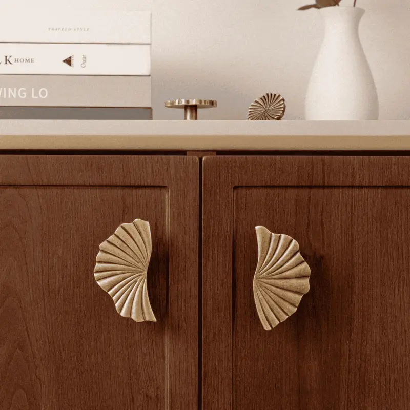 Arc Brass Handle & Knob