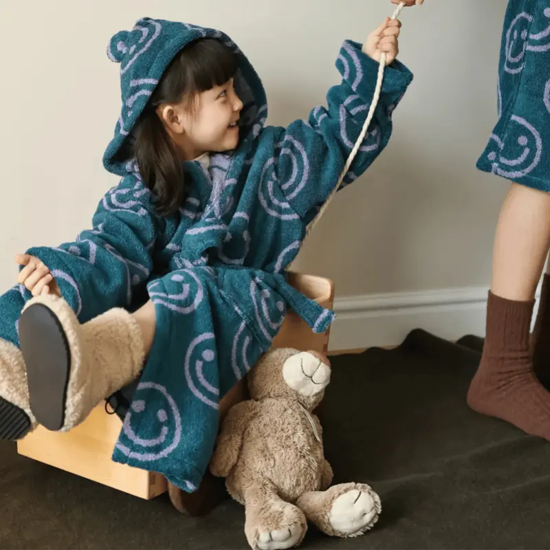 Smiley Face Pattern Cotton Kids Bathrobe