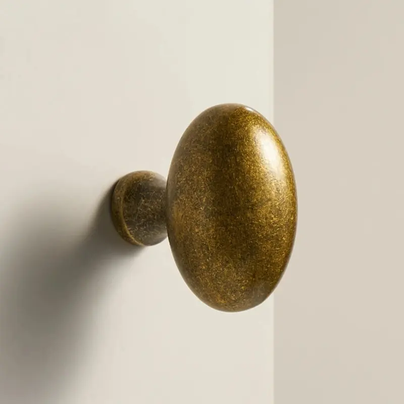 Nurlin Antique Brass Knob