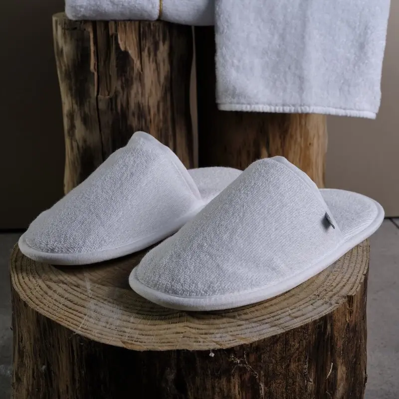 Abyss and Habidecor Amigo Slippers