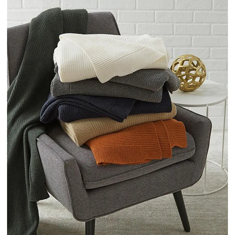 Pettra Throws by Sferra