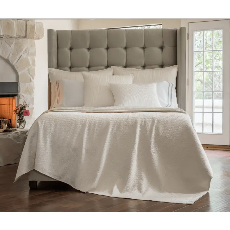 Retro Ivory S&S by Lili Alessandra