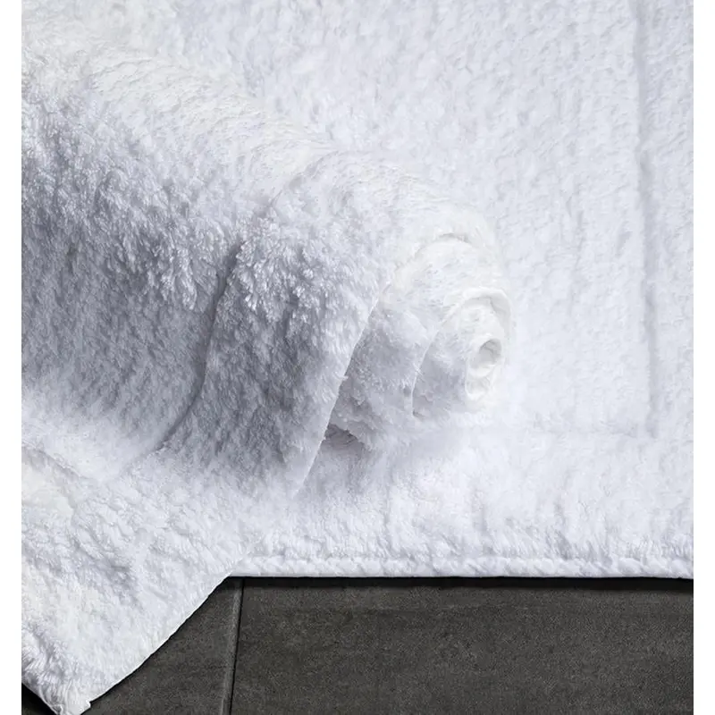 Maestro White Bath Rug by Sferra