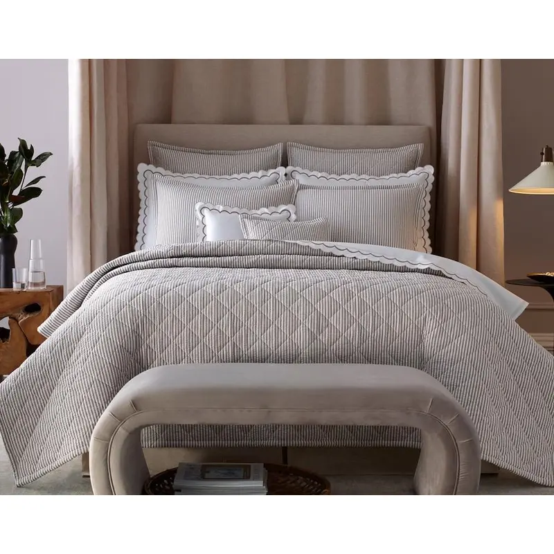 Matouk Matteo Bedding Collection