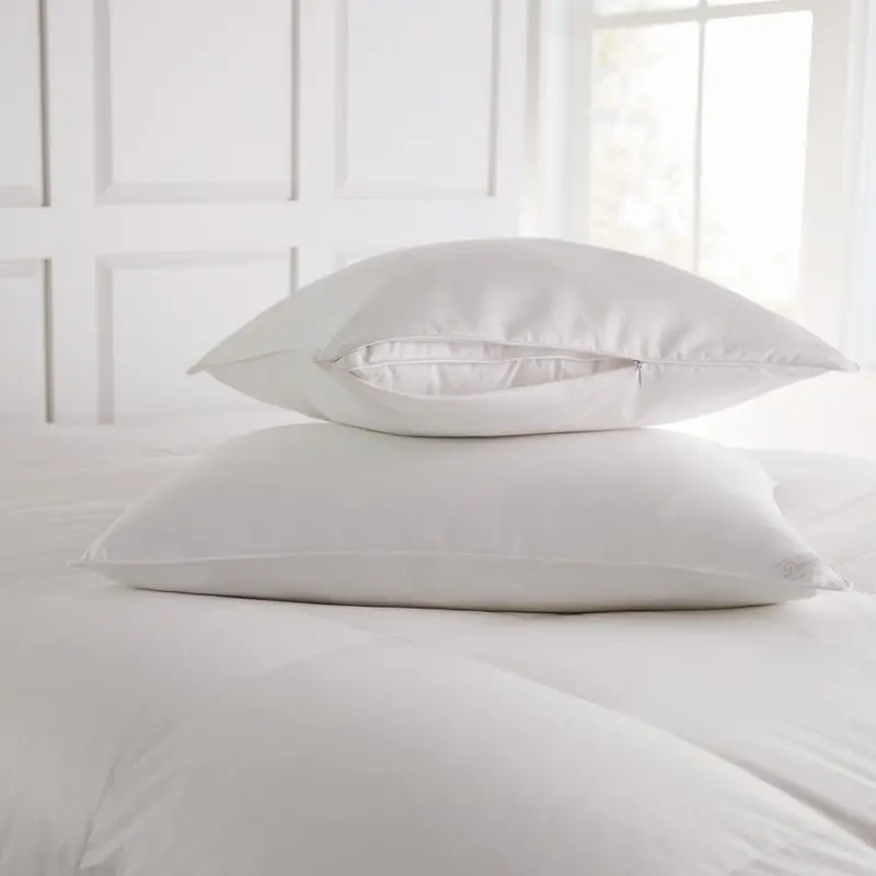 Pillow Protector by Peacock Alley
