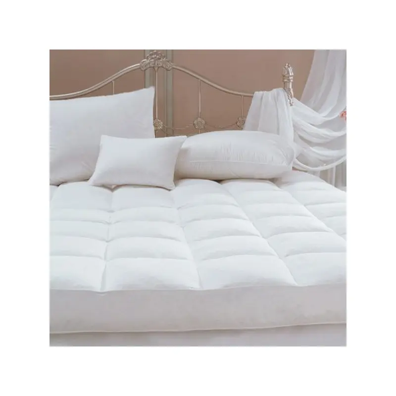 Deluxe Featherbed by Downright