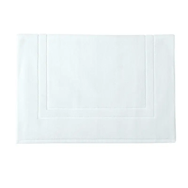 Ess-cadre White Bath Mat by Alexandre Turpault