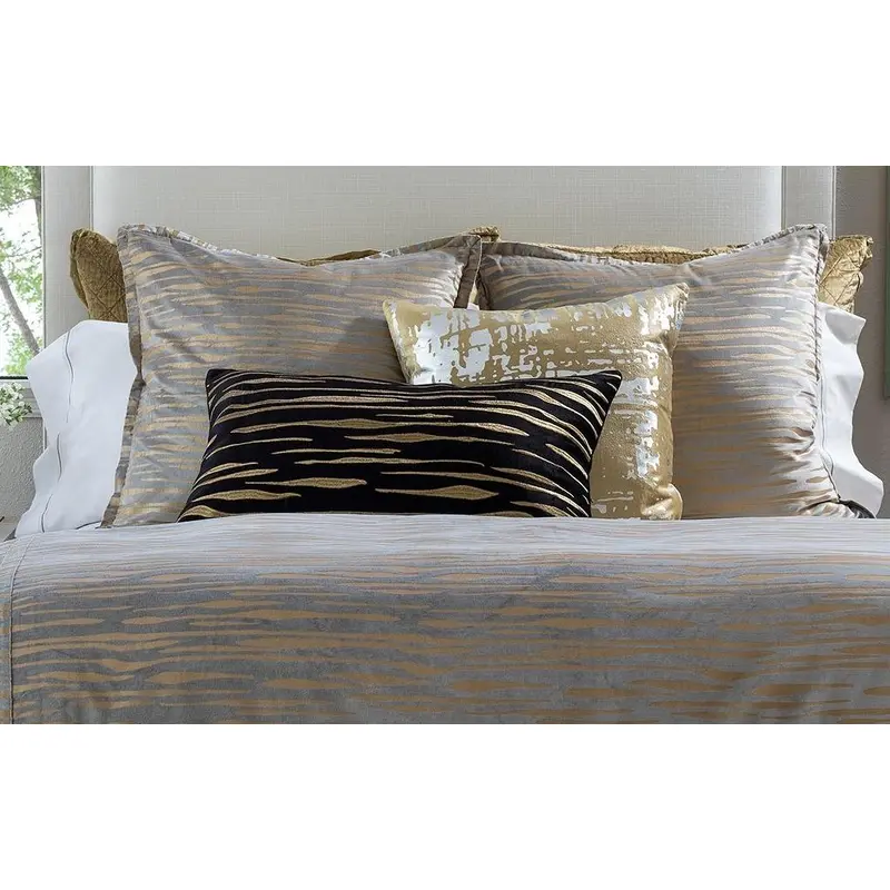 Zara Bedding by Lili Alessandra
