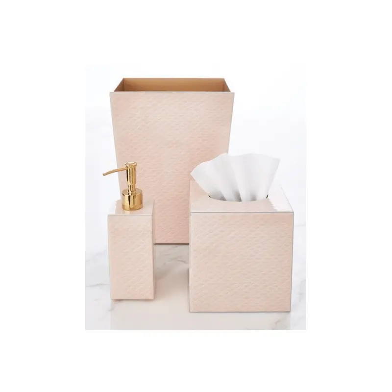 Pacific Sea Shell Collection by Mike + Ally