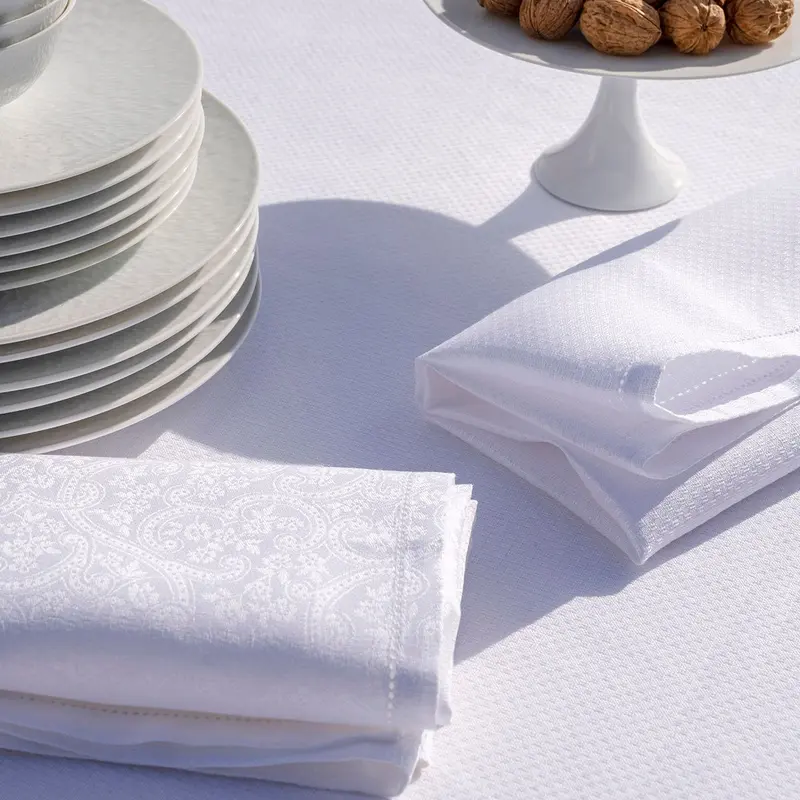 Portofino Fiori White Napkins & Placemats by Le Jacquard Franais