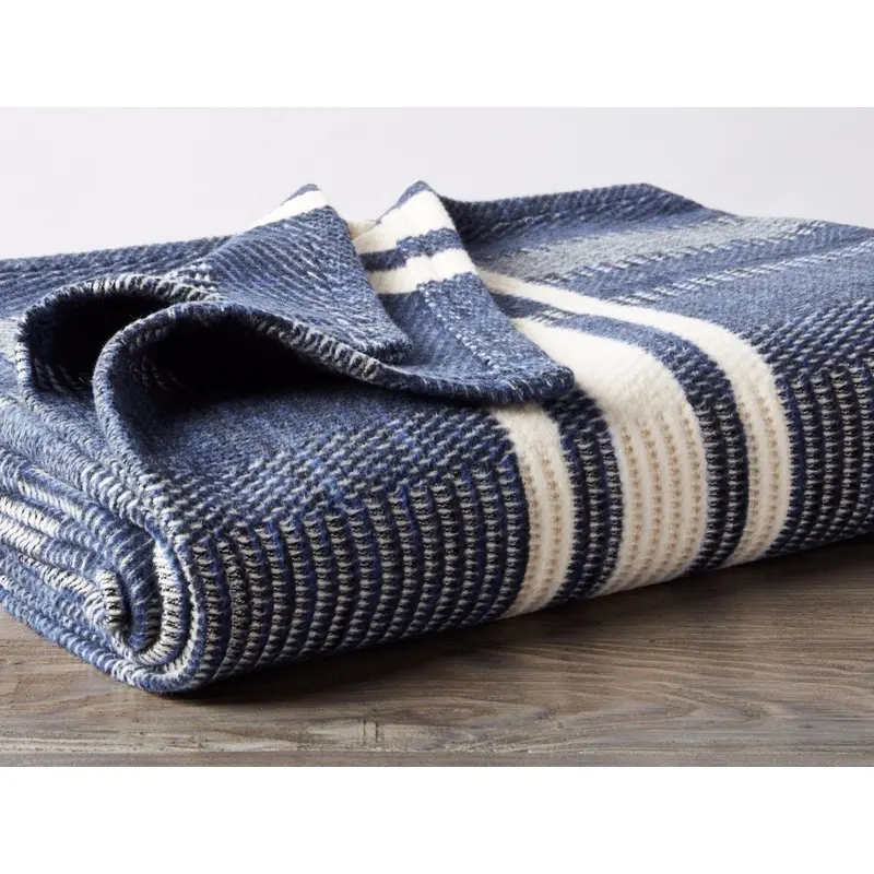 Cirrus Midnight Organic Throw