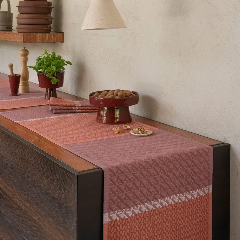 Veine Graphique Red Table Runner by Le Jacquard Francais