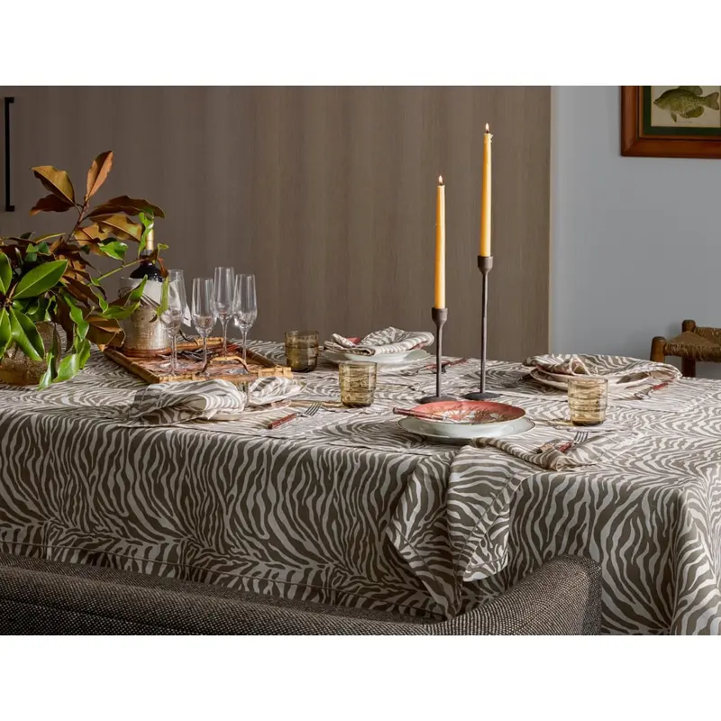 Regine Coconut Tablecloths | Matouk Schumacher