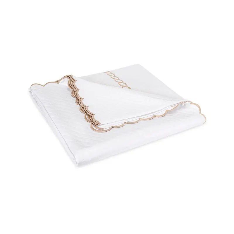 Classic Chain Scallop Matelasse White and Dune by Matouk